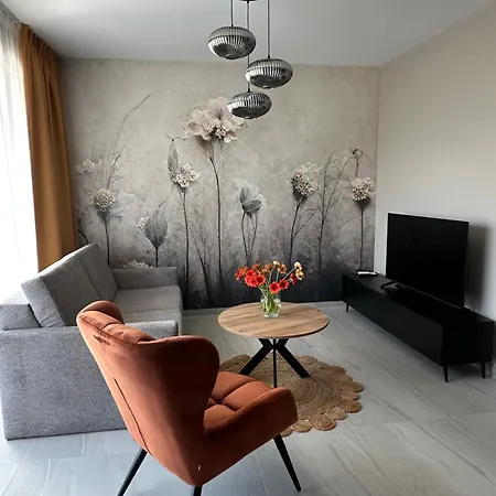 Solapart Luxury Self Check-in, Air-conditioned, A 9-minute Walk From The Museum Oświęcim