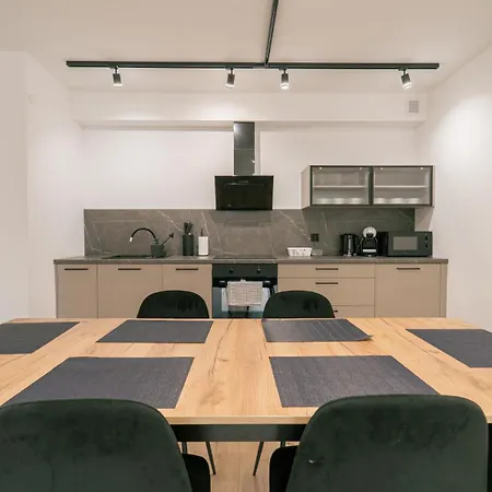 Solapart Luxury Self Check-in, Air-conditioned, A 9-minute Walk From The Museum * Oświęcim